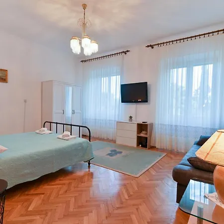 Apartment Niteroni Split