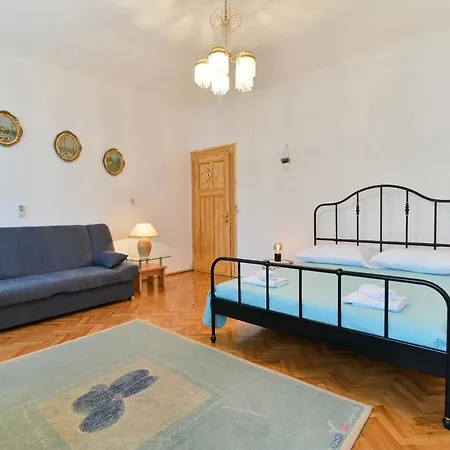 Niteroni Apartment