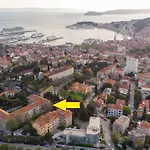 Apartman Niteroni *